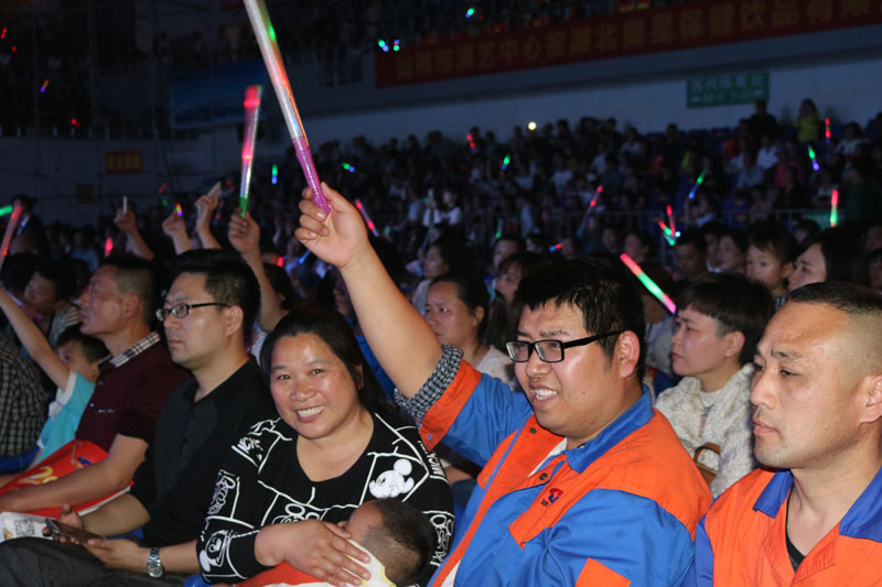 4000人同聚大型盛典，湖北奧星保健飲品有限公司二十周年慶典圓滿落幕！
