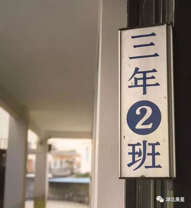 用愛澆灌祖國的花朵,我們一直都在！